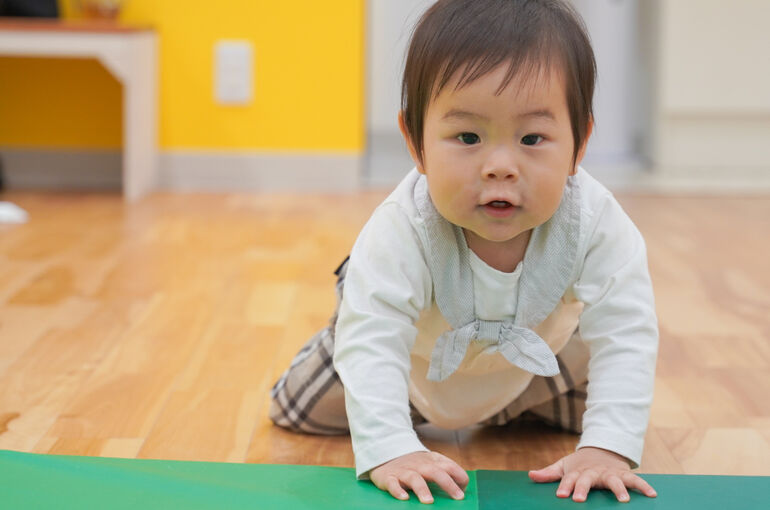 お子さまの夢を叶える『成長ベース』づくり・0〜1歳の体幹教室
